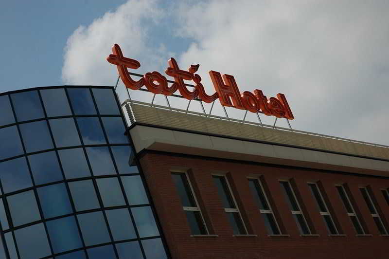 Tati Hotel Луґо Екстер'єр фото